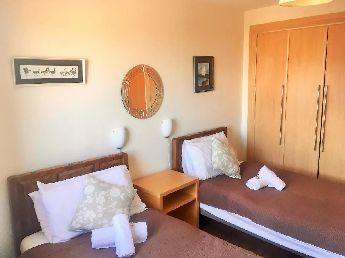 Abbey- Nice Edinburgh Citycenter Apartment