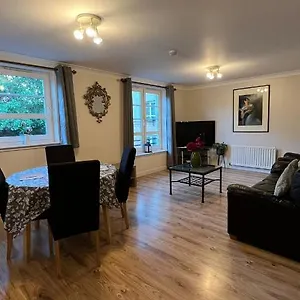 Apartment Centre - Powderhall Modern Spacious 2 Bedroom With Free Parking, Edinburgh
