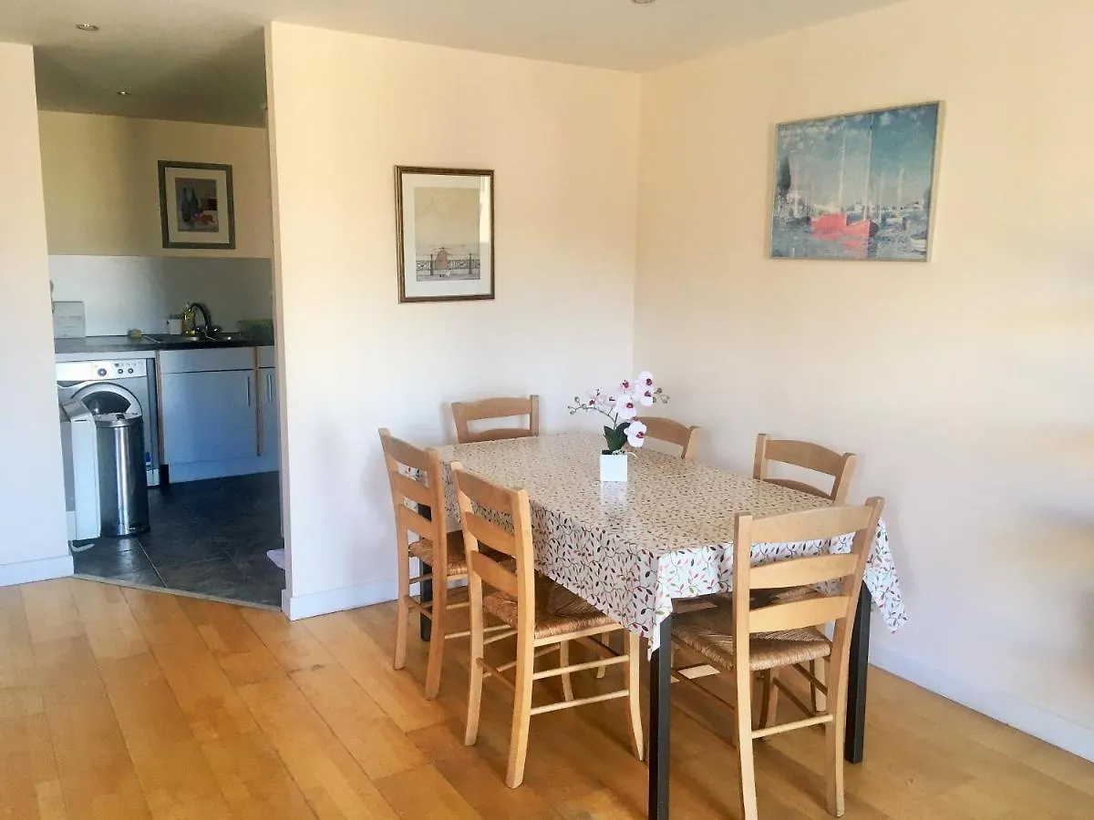 Abbey- Nice Edinburgh Citycenter Apartment