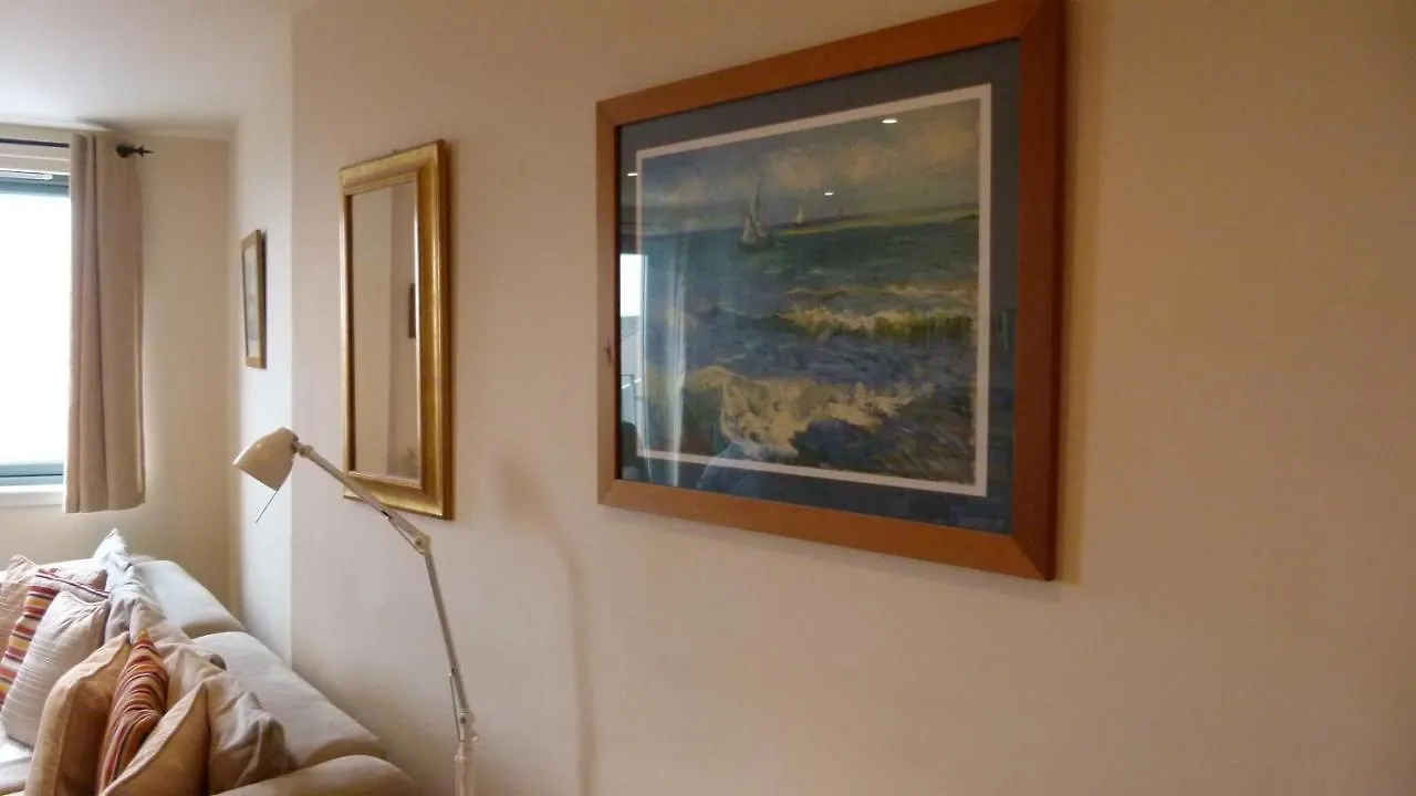 Abbey- Nice Edinburgh Citycenter Apartment 영국