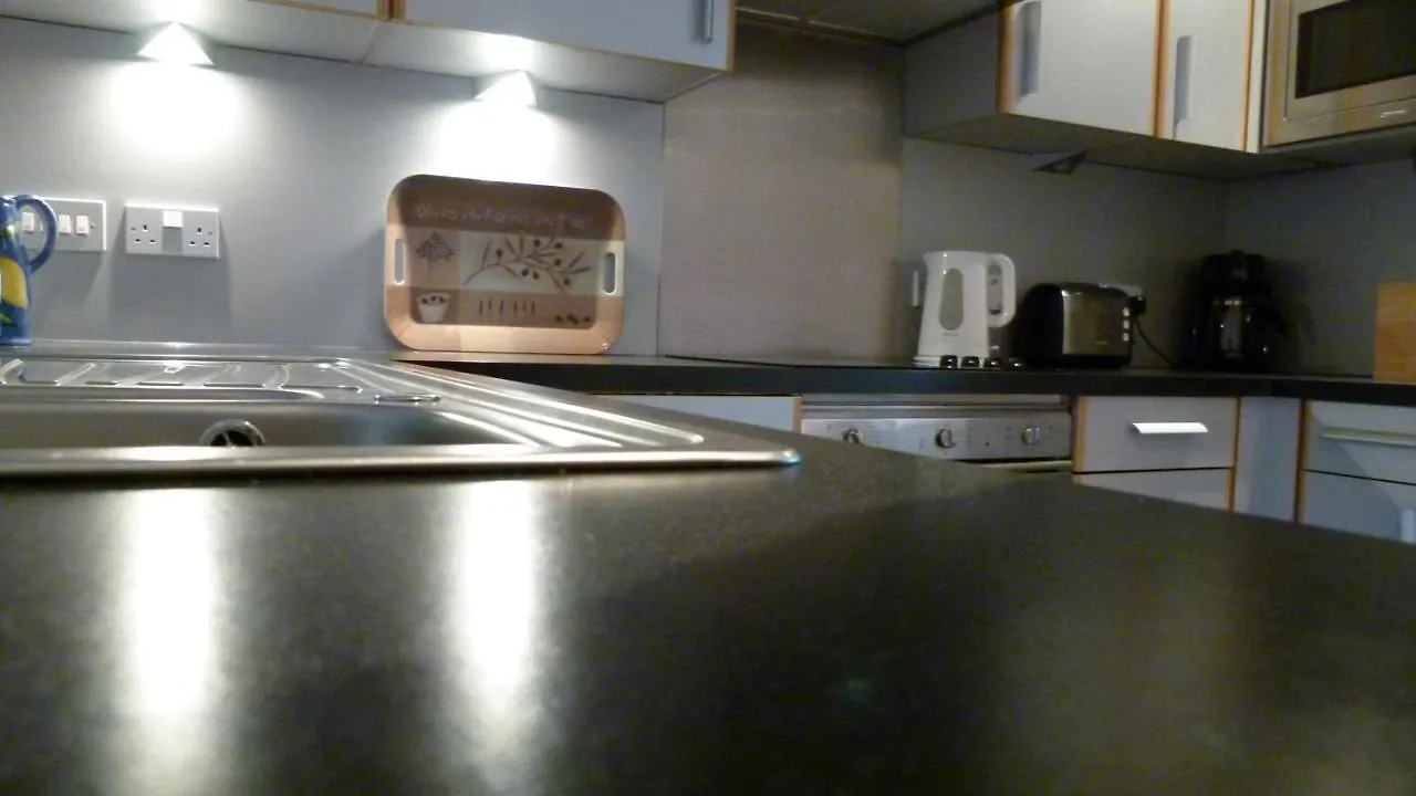 Abbey- Nice Edinburgh Citycenter Apartment 0*,  영국
